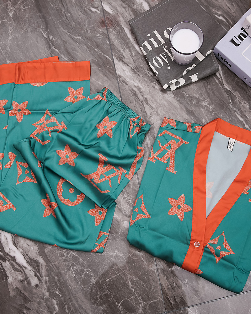 Imitation Silk Printed Pajamas Set